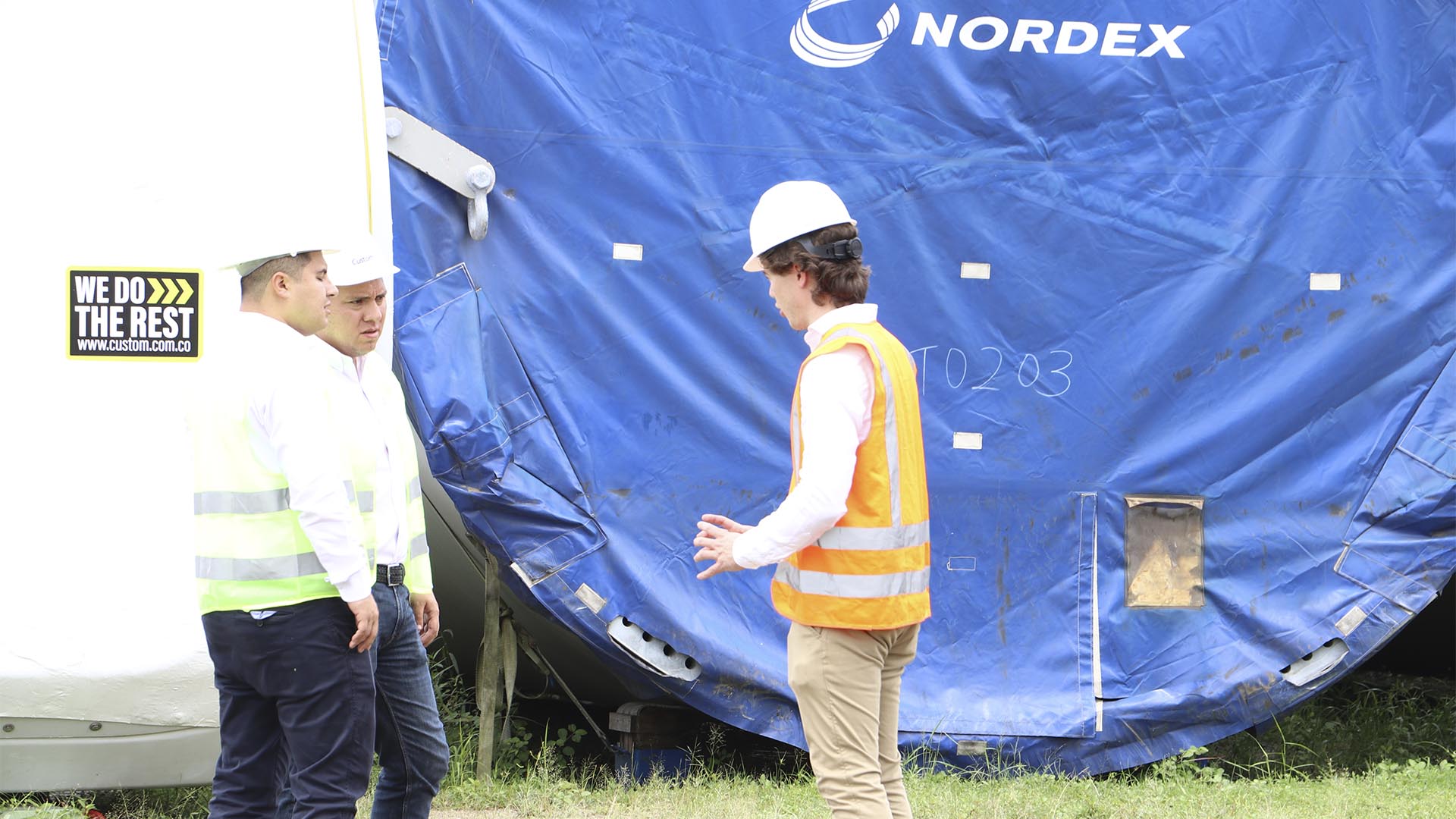 Luego de que el Contralor de Bogotá, Julián Mauricio Ruiz, instalara (en junio y desde La Guajira) una ‘Actuación Especial de Fiscalización’ a Enel Colombia S.A, la Dirección del Servicios Públicos se trasladó a ese Departamento para constatar el estado de 41 aerogeneradores (en los cuales se invirtieron $150 mil millones) que fueron importados para el Parque Eólico Windpeshi, un mega proyecto de Enel Colombia cuya construcción fue suspendida indefinidamente desde mayo de 2023.