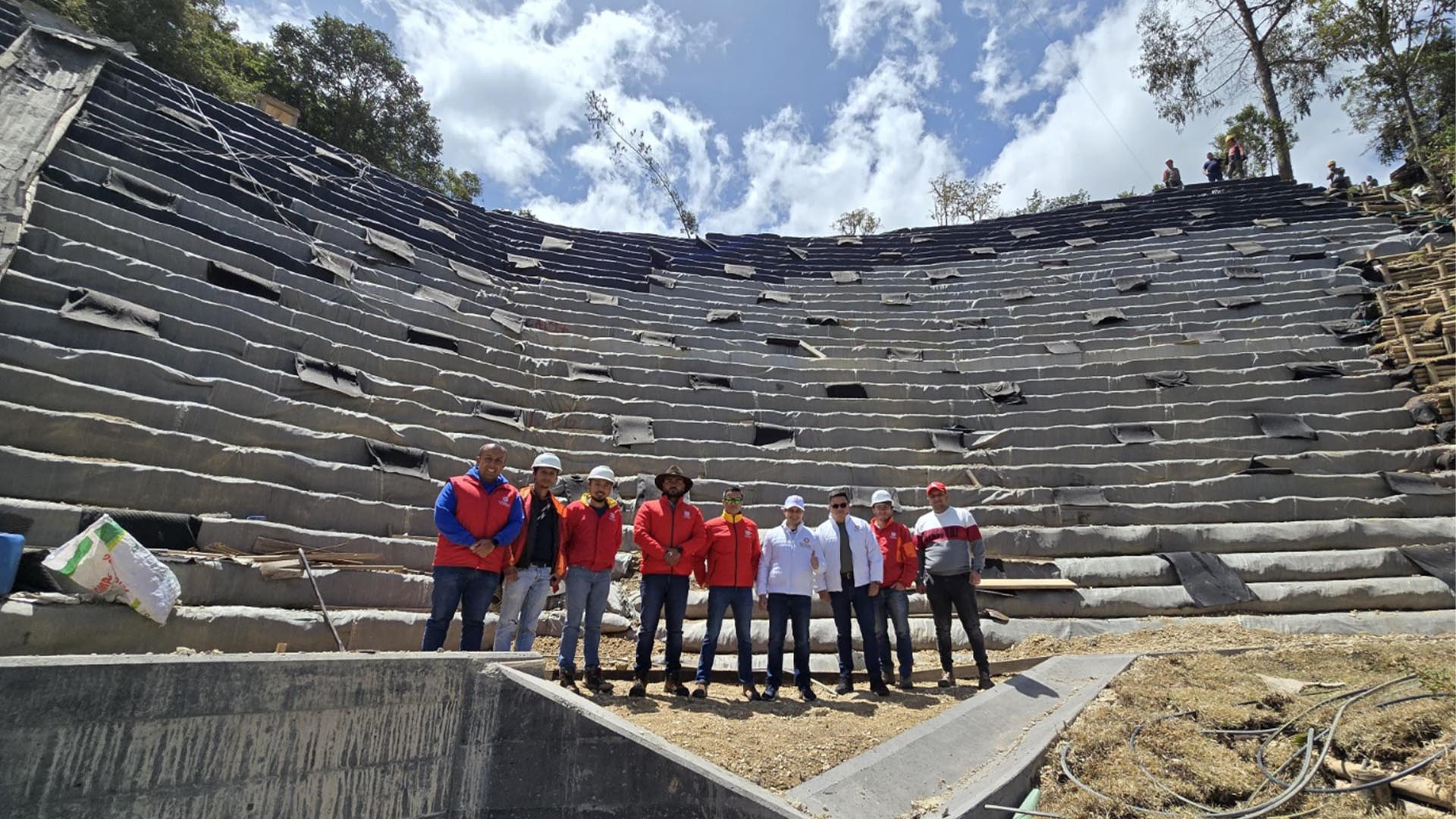 La Dirección de Participación Ciudadana de la Contraloría recorrió Sumapaz para verificar en terreno el estado de las obras viales y para la educación que se llevan a cabo en esa Localidad.