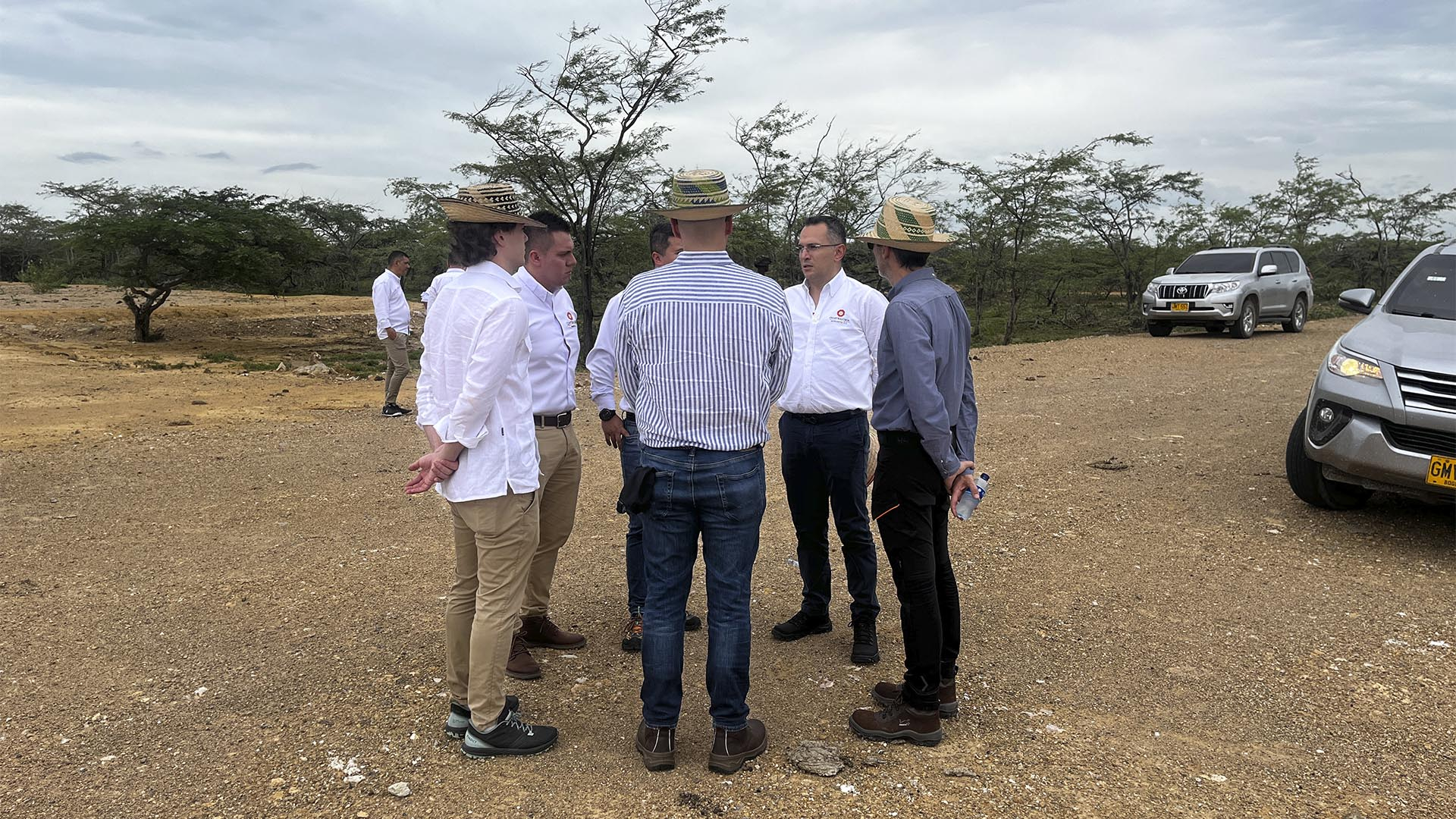 La Contraloría de Bogotá trasladó un equipo técnico a La Guajira a revisar en terreno las inversiones hechas por Enel Colombia en el suspendido proyecto Parque Eólico Windpeshi. La diligencia consistente en una Visita Administrativa fue liderada por el propio contralor Julián Mauricio Ruiz.