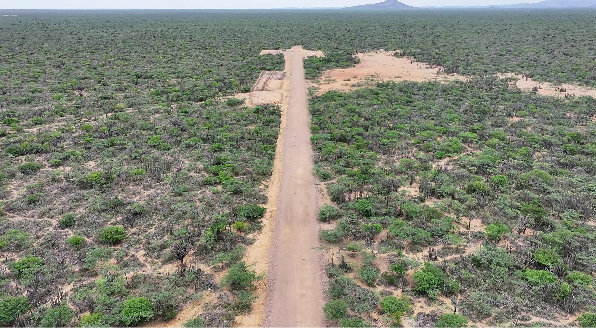 La Contraloría de Bogotá trasladó un equipo técnico a La Guajira a revisar en terreno las inversiones hechas por Enel Colombia en el suspendido proyecto Parque Eólico Windpeshi. La diligencia consistente en una Visita Administrativa fue liderada por el propio contralor Julián Mauricio Ruiz.