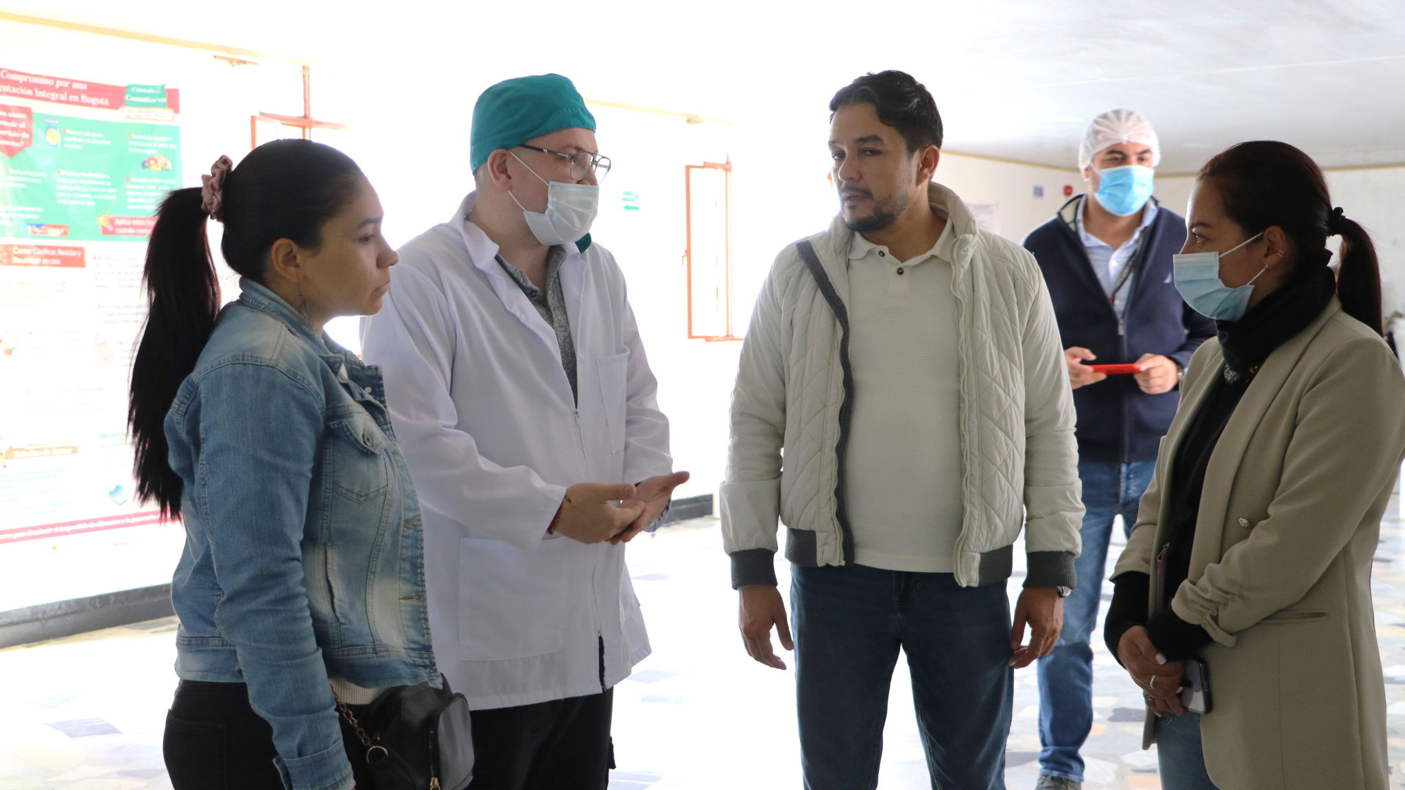 Con nuestro equipo de la Dirección de Integración Social, visitamos estos espacios distribuidos en las 20 localidades de Bogotá, en los cuales se invierten más de $11.000 millones para su funcionamiento. Seguimos vigilando los recursos de los bogotanos.