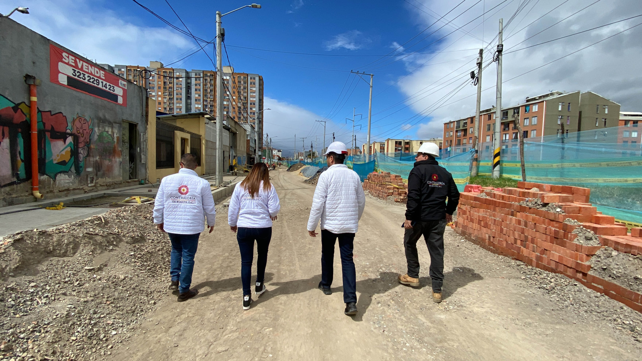 Con el equipo de la Dirección de Movilidad, visitamos las obras que se adelantan en la avenida Laureano Gómez (carrera 9) y el corredor ambiental Canal Córdoba, entre calles 129 y 170.