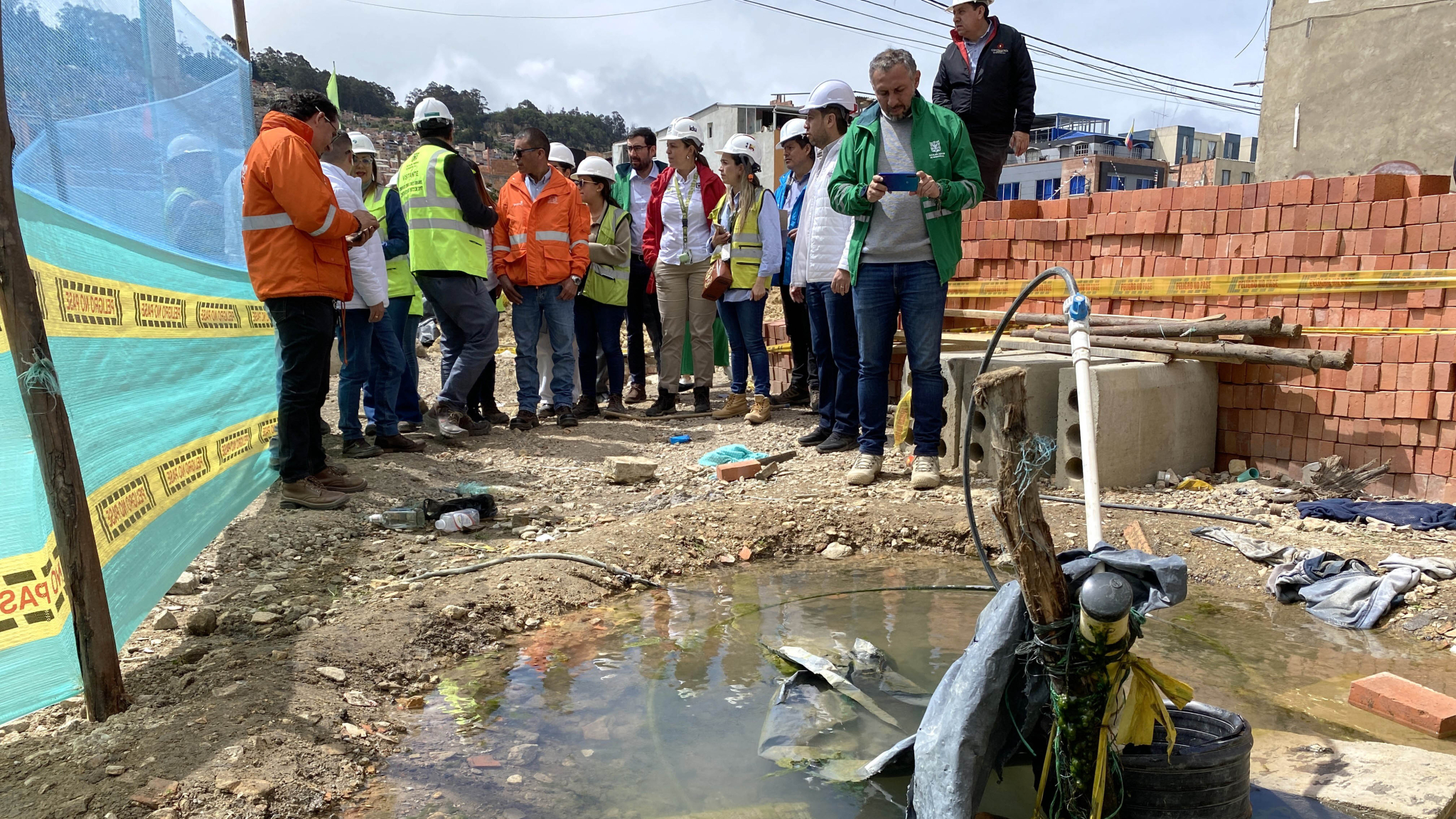 Con el equipo de la Dirección de Movilidad, visitamos las obras que se adelantan en la avenida Laureano Gómez (carrera 9) y el corredor ambiental Canal Córdoba, entre calles 129 y 170.