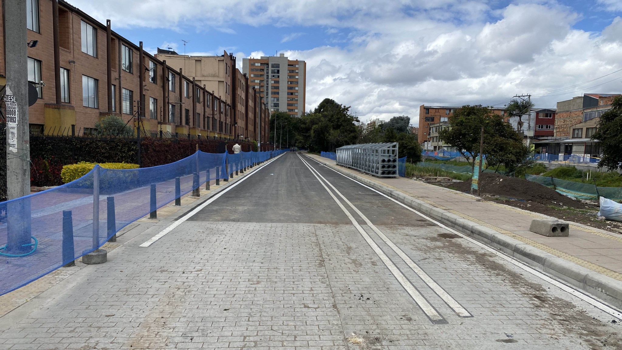 Con el equipo de la Dirección de Movilidad, visitamos las obras que se adelantan en la avenida Laureano Gómez (carrera 9) y el corredor ambiental Canal Córdoba, entre calles 129 y 170.