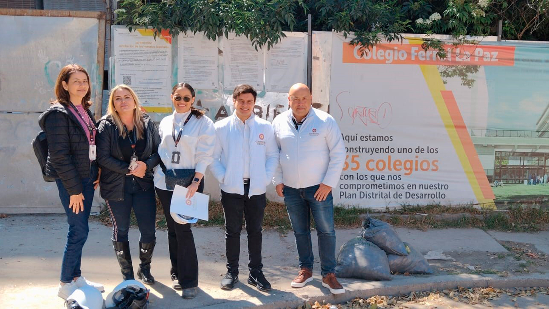 Con los equipos de las distintas sectoriales de la Contraloría de Bogotá, recorrimos 20 instituciones educativas para verificar los avances en sus construcciones, o correcta ejecución en obras de mejoramiento.