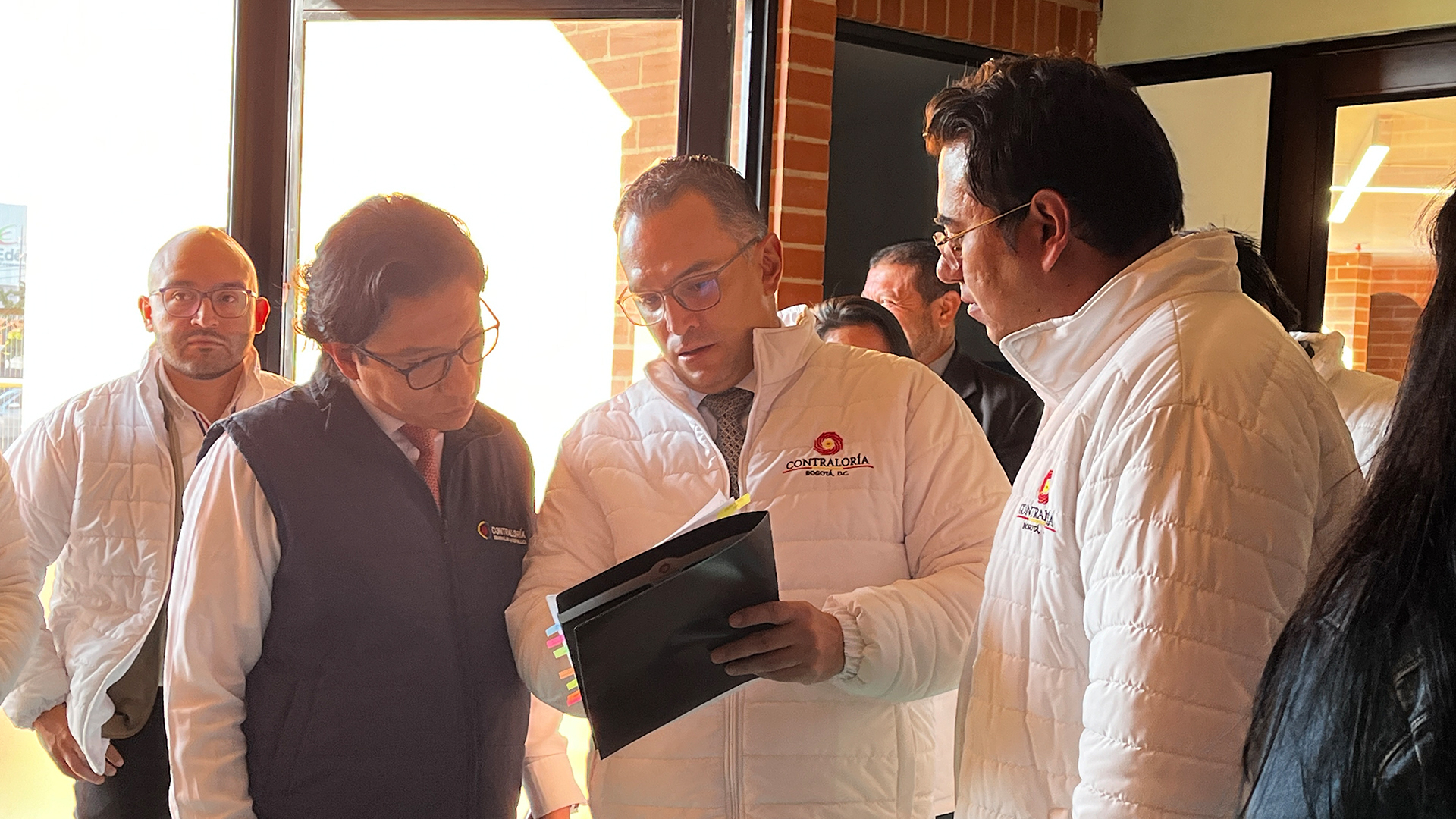Con los equipos de las distintas sectoriales de la Contraloría de Bogotá, recorrimos 20 instituciones educativas para verificar los avances en sus construcciones, o correcta ejecución en obras de mejoramiento.