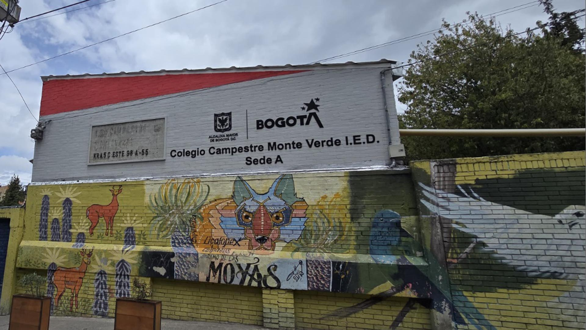 Durante un recorrido realizado por la Contraloría, se visitó el Colegio Distrital Campestre Monteverde donde se socializaron las problemáticas más sentidas de la comunidad estudiantil, y posteriormente se visitaron obras de andenes y malla vial.