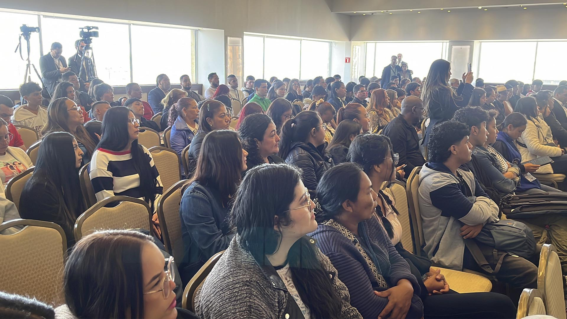 El Contralor de Bogotá, Julián Mauricio Ruiz, participó en el Segundo Encuentro Nacional de Contralores Estudiantiles, en el cual les envió un mensaje de apoyo y de acompañamiento permanente. “Ustedes son los primeros dolientes de los recursos públicos”, dijo el Contralor a los estudiantes de colegios y escuelas públicas.