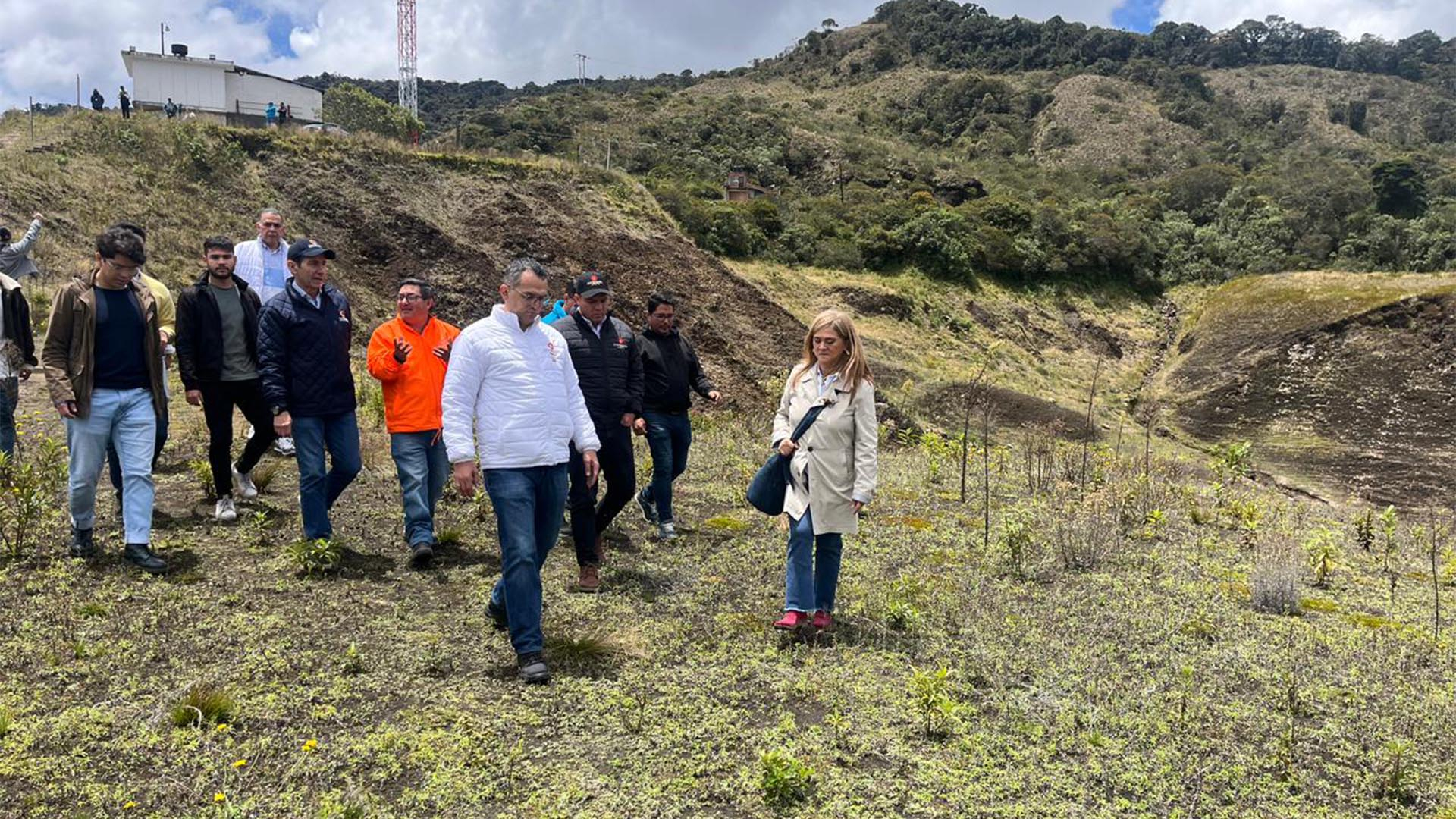 El Contralor Julián Ruiz, junto con el Alcalde Carlos Fernando Galán, la Veedora Adriana Herrera y el Personero Andrés Castro, recorrieron el Sistema Chingaza para constatar su estado actual. Allí los organismos de control de Bogotá y la Alcaldía acordaron trabajar coordinadamente en la búsqueda de soluciones para la escasez de agua en la ciudad.