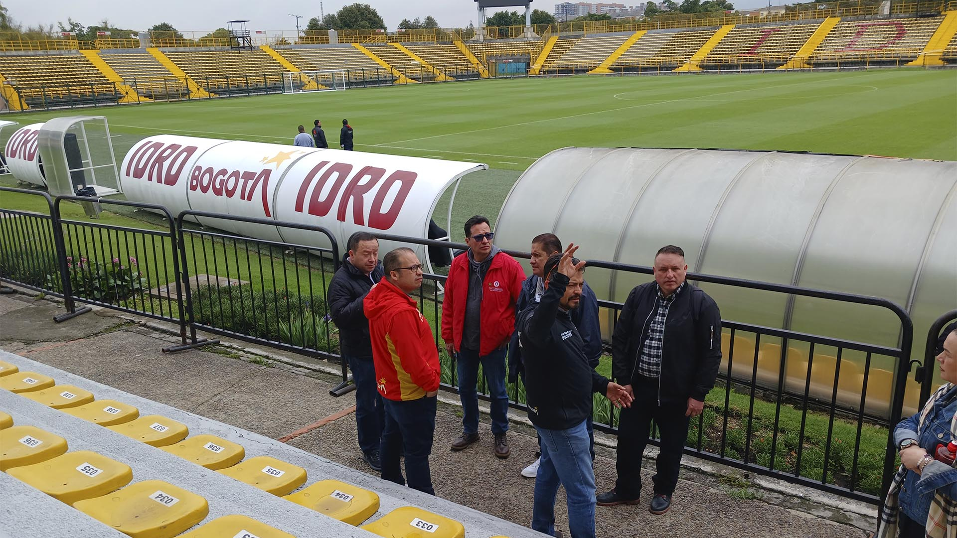 La Dirección Sectorial de Cultura, Recreación y Deporte, adelantó una visita al Estadio de Techo para verificar el estado de las adecuaciones y mantenimientos de escenarios deportivos hechos dentro del contrato 3187 de 2023, y cuya inversión supera los $10 mil millones.