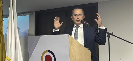 Foto del Contralor de Bogotá, D.C., en el Foro “Río Bogotá: 100 años de aprendizajes hacia la gobernanza ambiental territorial hidrosocial”
