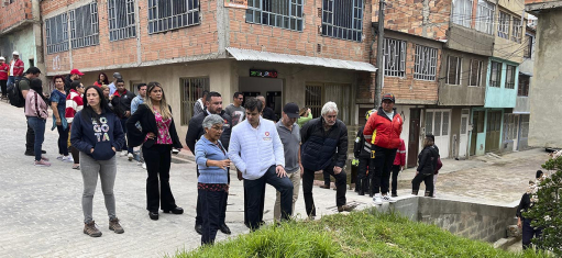 Funcionarios de la Contraloría de Bogotá en visita especial de obras en la localidad de  Ciudad Bolívar.